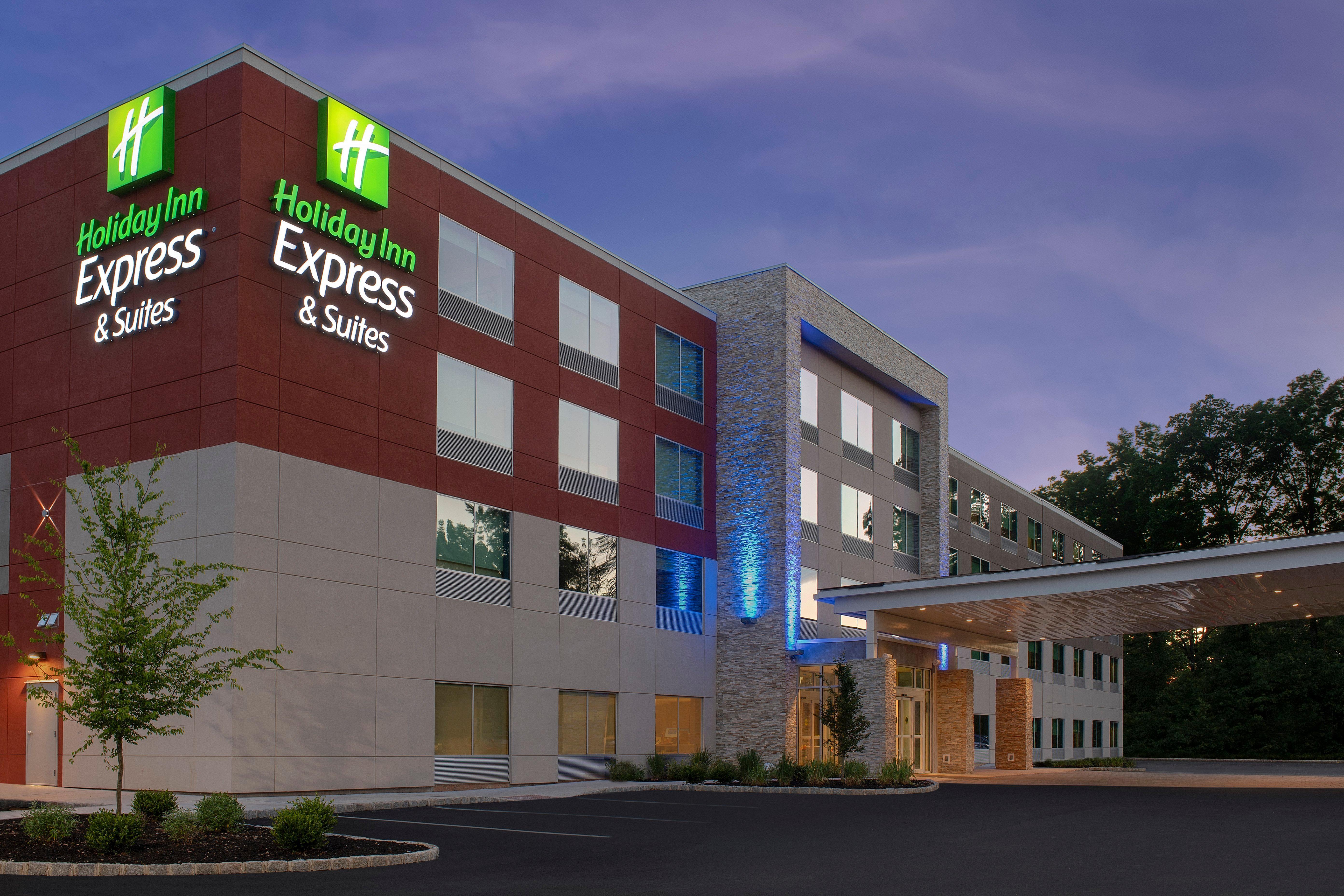 Express & - By Ihg Hotel 3*
